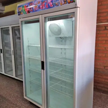 Exhibidor Vertical 2 Puertas